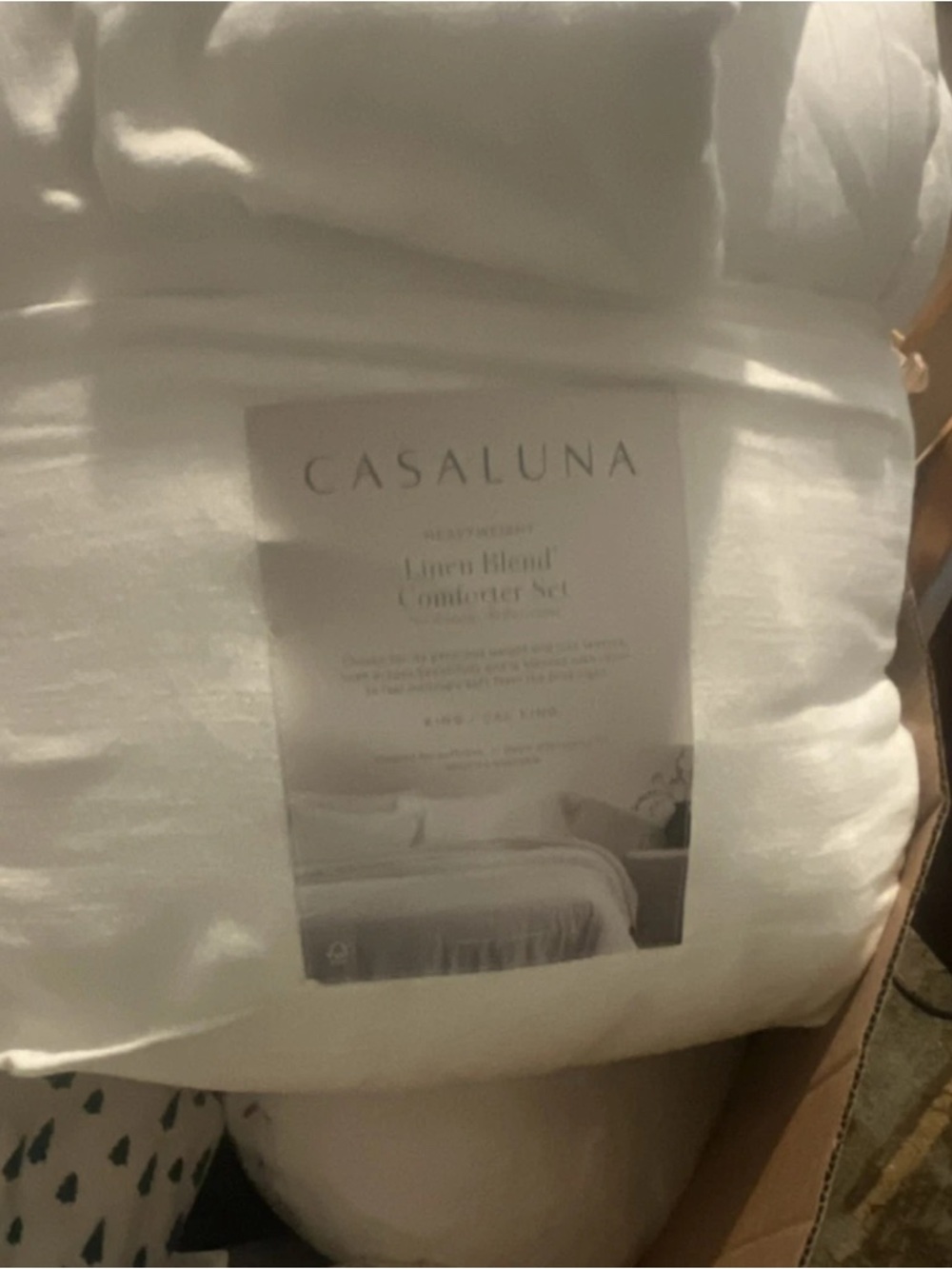 Casaluna White Linen-Blend Comforter